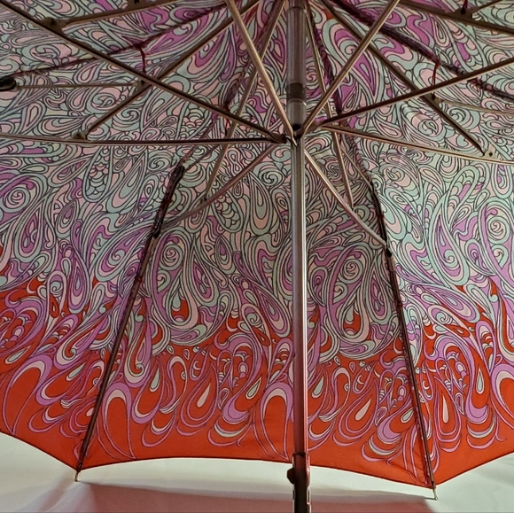 Unique Vintage 70s Psychedelia Print Red Pink and Blue Umbrella - Picture 12 of 12